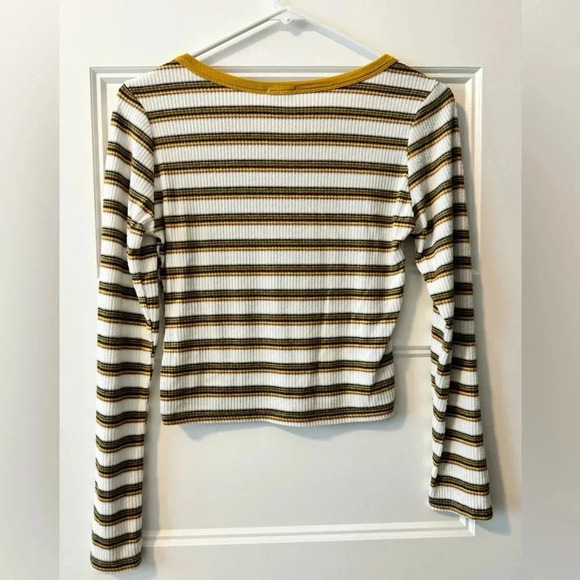 Funky Pink Crop Top Long Sleeve Size Small - Picture 7 of 7